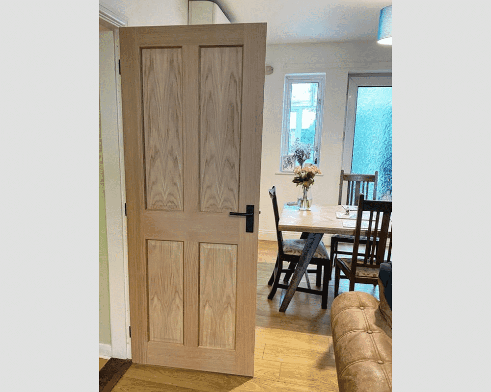 1981 x 762 x 44mm FD30 (30") Traditional Victorian Oak 4 Panel - Prefinished Internal Fire Doors